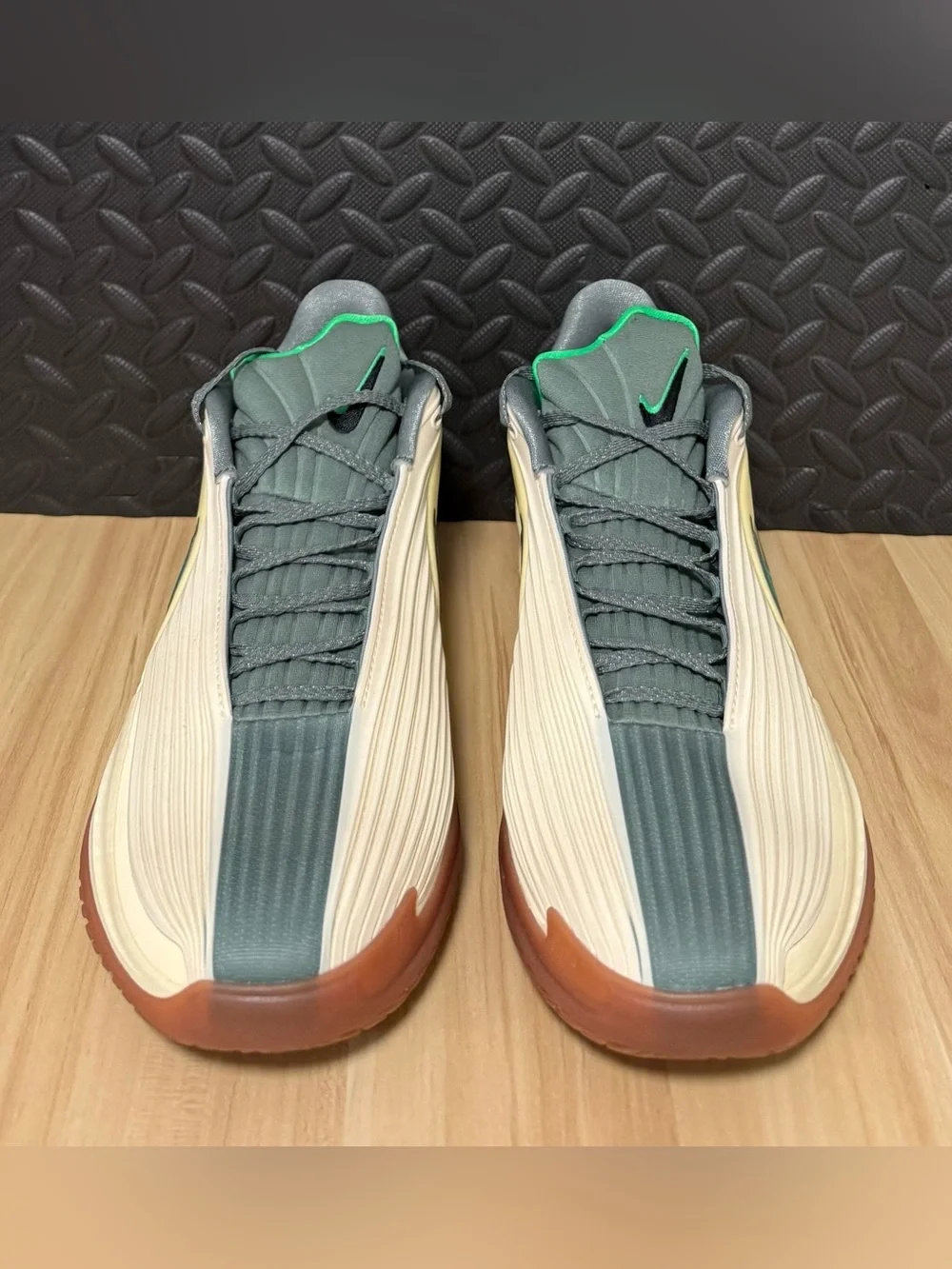 Nike GT Cut 3 Turbo Jrue Holiday Celtics Basketball Shoes IH2371-700 Mens Sz 12